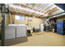 215 BEATTIE STREET - 15