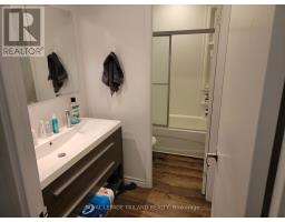 4 - 109 WESTMOUNT ROAD N - 7