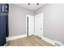 666 LORNE AVENUE - 25