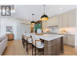 71 BASIL CRESCENT - 9