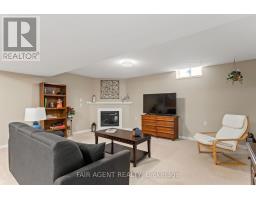35 - 1555 HIGHBURY AVENUE - 24