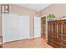 35 - 1555 HIGHBURY AVENUE - 6