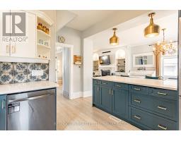 245 TECUMSEH AVENUE E - 19