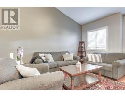 36 - 400 SKYLINE AVENUE - 11