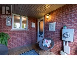 2 - 122 SHERWOOD FOREST SQUARE - 37