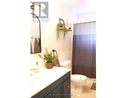 27 ANNE STREET E - 14