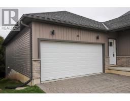 35 WILLIS AVENUE - 4