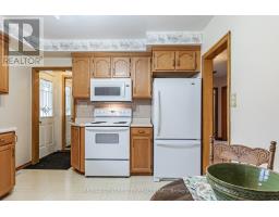88 PINE STREET W - 16