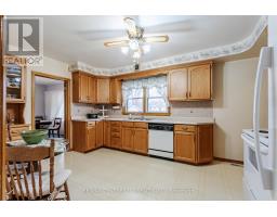 88 PINE STREET W - 17