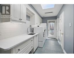 129 WYCHWOOD PLACE - 11