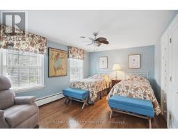129 WYCHWOOD PLACE - 19