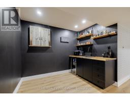 17 OSCAR DAVIS COURT - 32