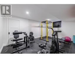 17 OSCAR DAVIS COURT - 34