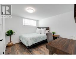 3 UPCOTT CRESCENT - 36