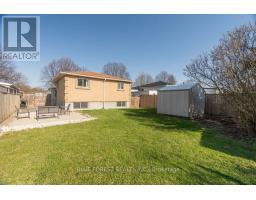 3 UPCOTT CRESCENT - 47