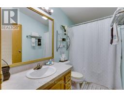 35 - 33 PITT STREET - 22