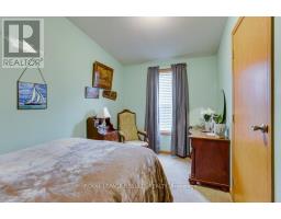 35 - 33 PITT STREET - 27