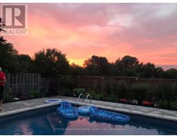 14 ADARE CRESCENT - 44