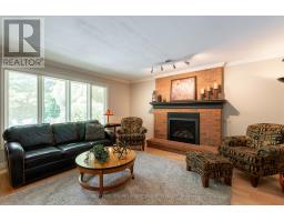 50 LONGVIEW COURT - 18