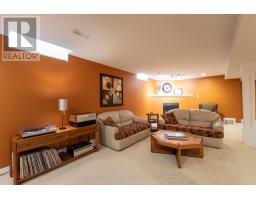 50 LONGVIEW COURT - 32