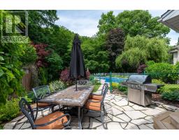 50 LONGVIEW COURT - 38
