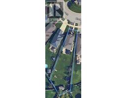 1858 BLOOM CRESCENT - 2