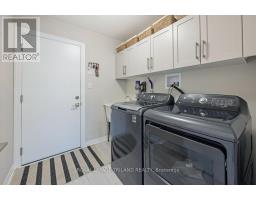 25 FEATHERS CROSSING - 19
