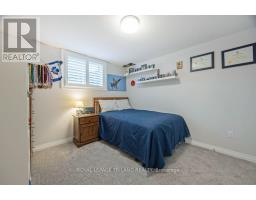 25 FEATHERS CROSSING - 30