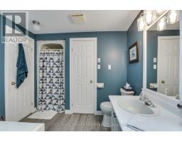 11 - 340 AMBLESIDE DRIVE - 25