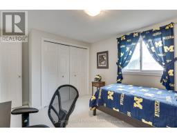 11 - 340 AMBLESIDE DRIVE - 28