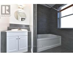 870 QUEENS AVENUE - 19