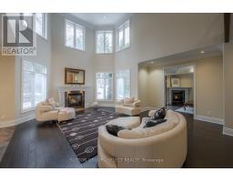 17 - 145 BASELINE ROAD E - 11