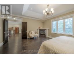 17 - 145 BASELINE ROAD E - 19