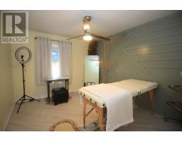 2294 GORE STREET - 12