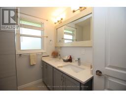 2294 GORE STREET - 20