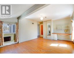 422 CHESTER STREET - 23