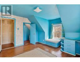 422 CHESTER STREET - 25