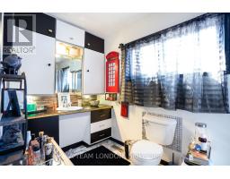 422 CHESTER STREET - 38