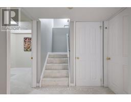 14 PONSFORD PLACE - 17