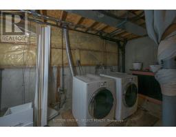 4 - 1855 ALDERSBROOK ROAD - 24