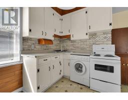 69 BRISCOE STREET E - 16
