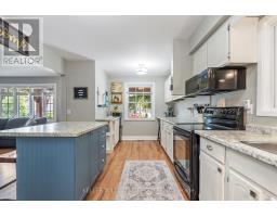 102 WELLESLEY CRESCENT - 16