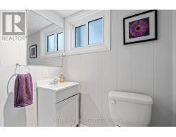 102 WELLESLEY CRESCENT - 33