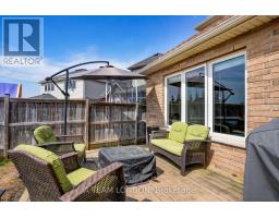 386 CHAMPLAIN AVENUE - 22