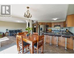 386 CHAMPLAIN AVENUE - 8