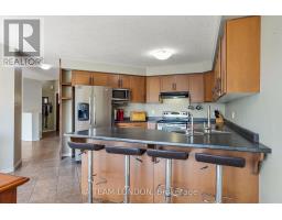 386 CHAMPLAIN AVENUE - 9