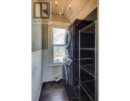 17 OAK STREET - 13