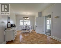 17 OAK STREET - 27