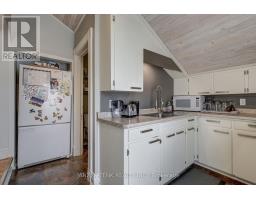 17 OAK STREET - 30