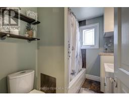 17 OAK STREET - 32